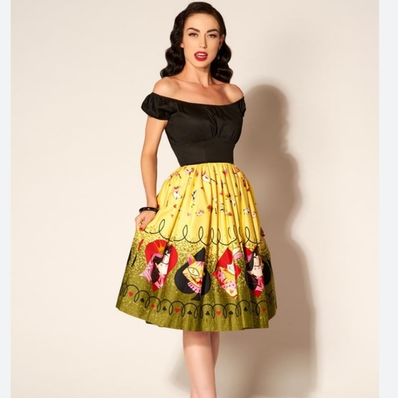 PUG Alice in Wonderland print yellow and black peasant top dress XL - Picture 2 of 6